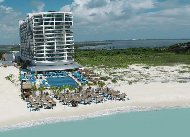 Playa Hotels ahora maneja el complejo Seadust Cancún