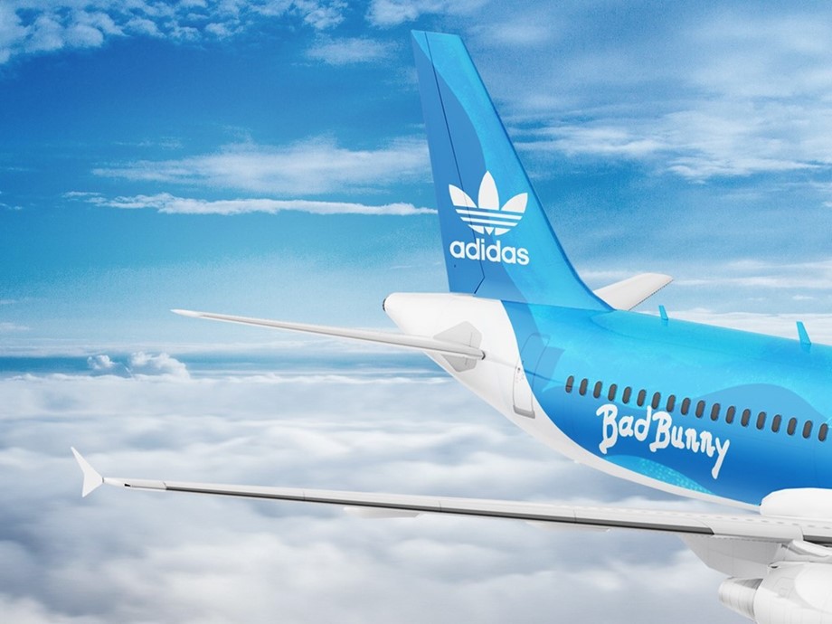 Cuba: así es el avión con el nombre de Bad Bunny que aterrizó desde Miami